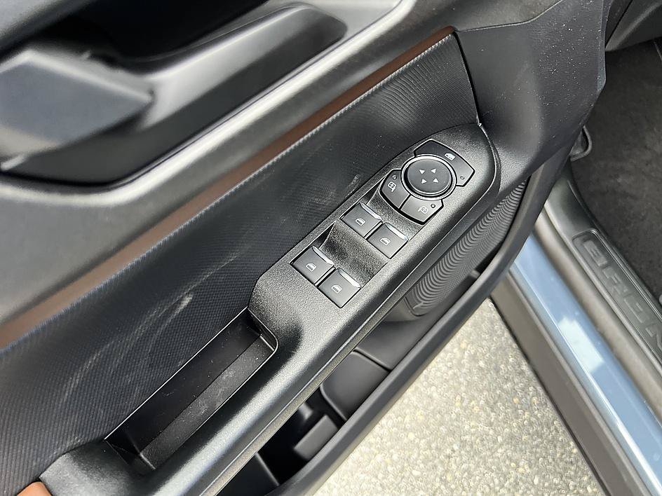 New 2026 Azure Gray Metallic Tri-Coat Ford Outer Banks® image 10