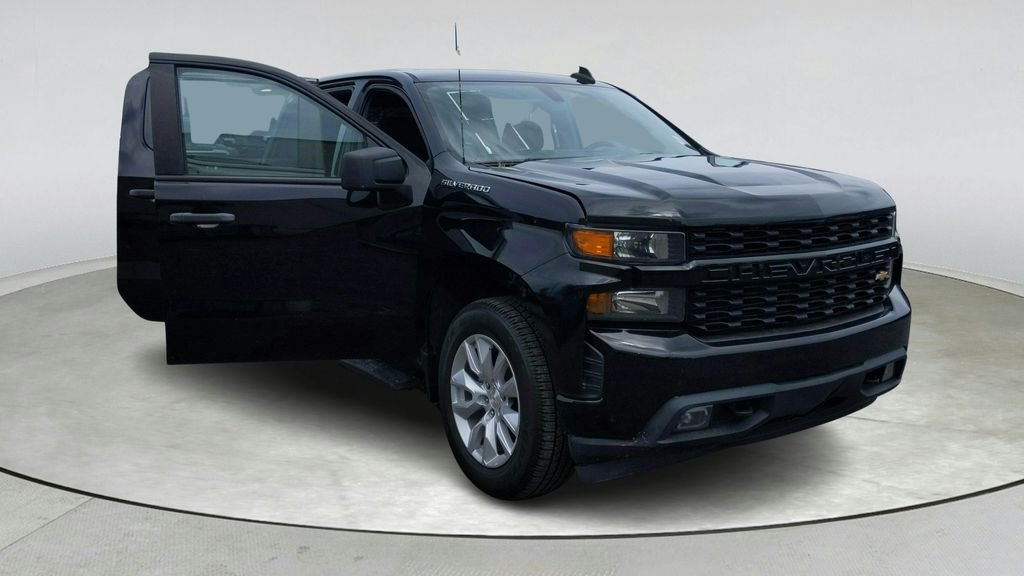 Used 2021 Black Chevrolet Custom image 8