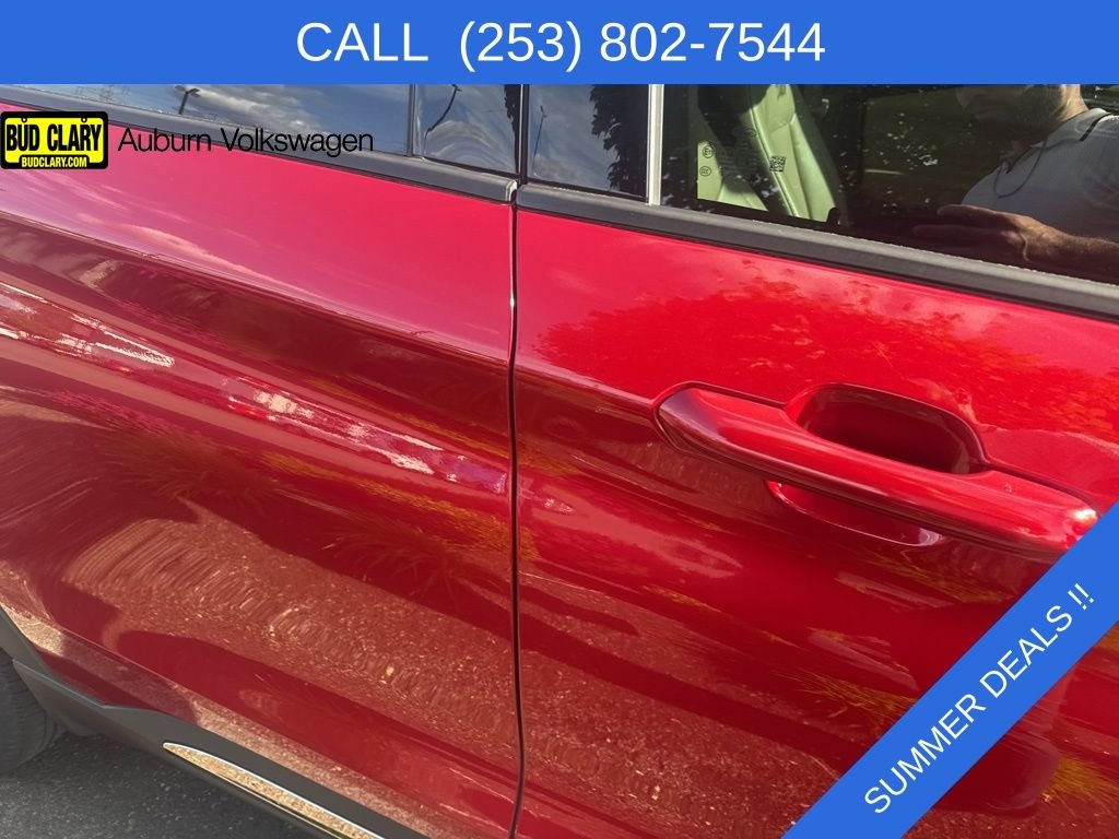 Used 2020 Red Ford XLT image 16