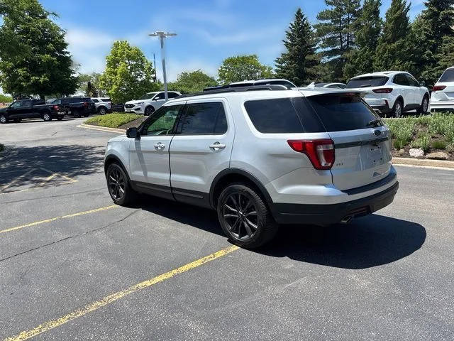 Used 2018 Silver Ford XLT image 11