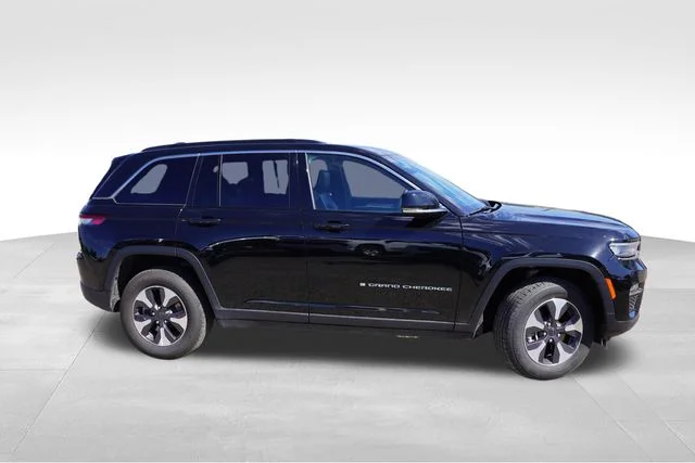 Certified Used 2024 Black Jeep 4xe image 2