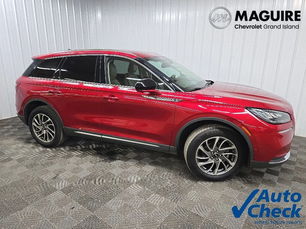 Used 2022 Red Lincoln Standard image 1