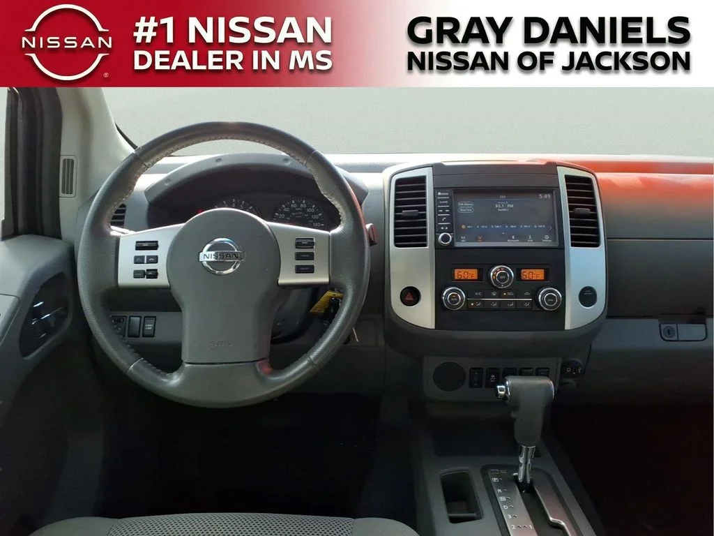 Used 2019 Blue Nissan SV image 9