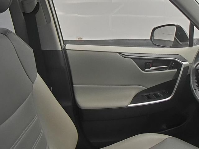 2021 Toyota RAV4 XLE Premium - Photo 34