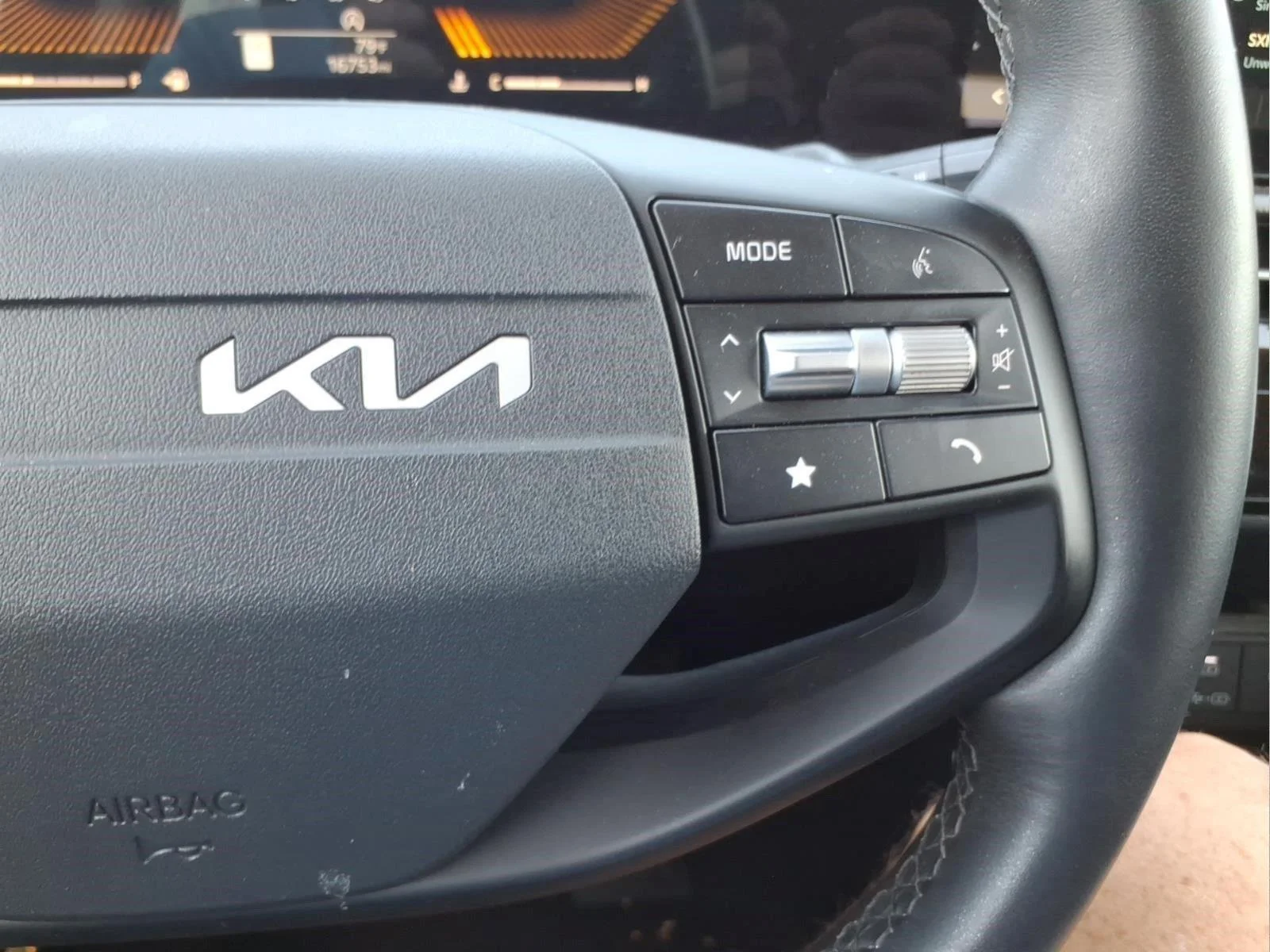Used 2026 Panthera Metal Kia LX image 21