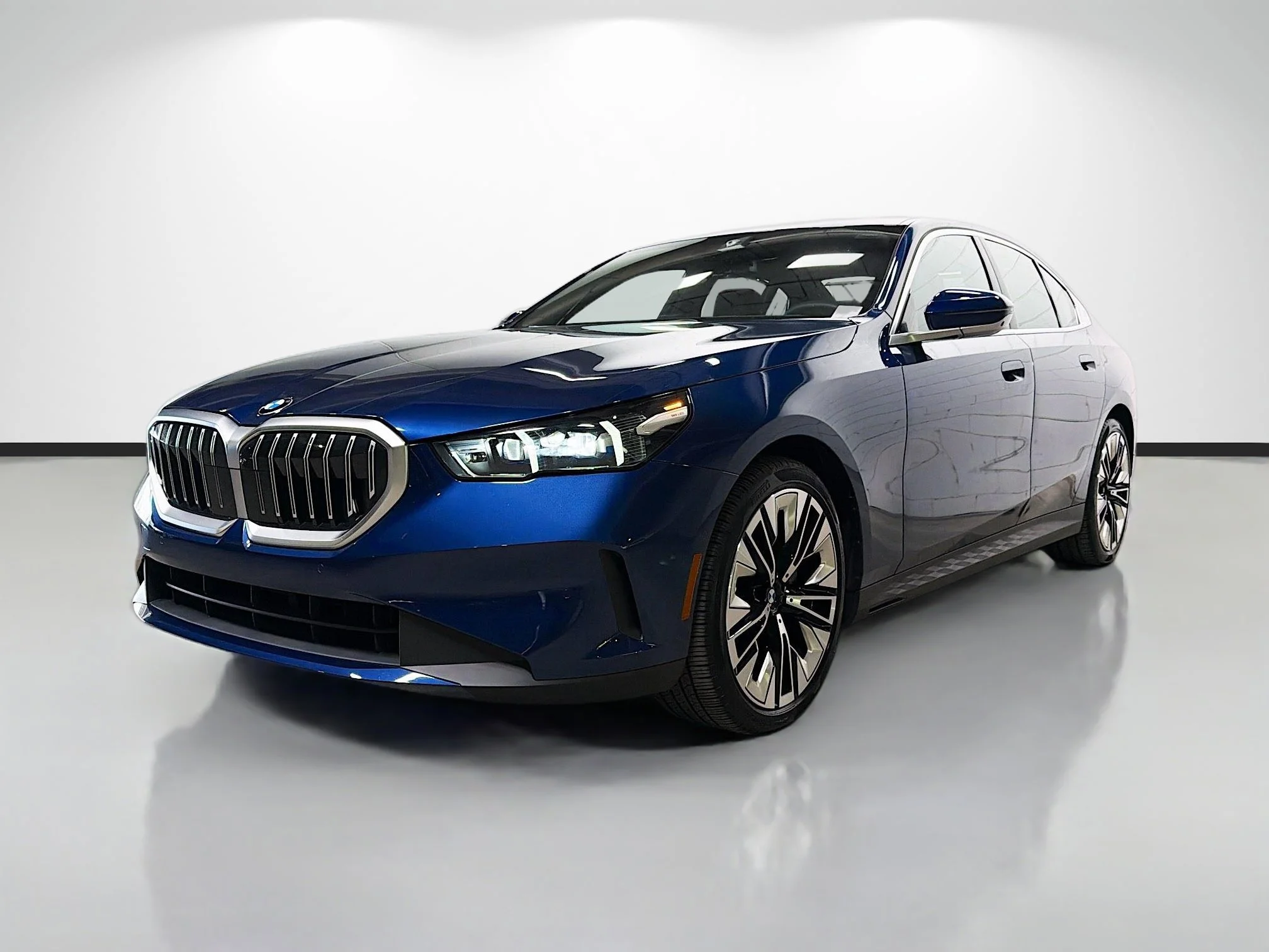 Used 2026 Phytonic Blue Metallic BMW 530i image 7