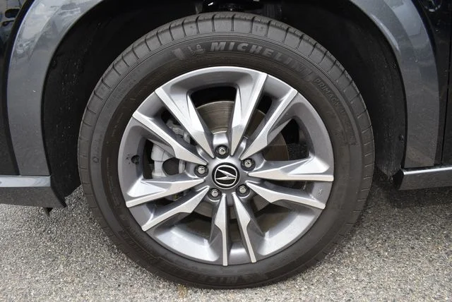 Certified Used 2025 Crystal Black Pearl Acura AWD image 9