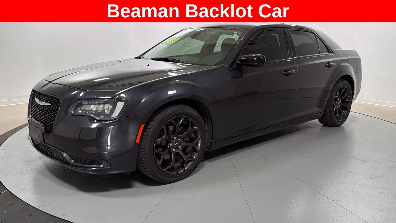 2019 Chrysler 300 Touring