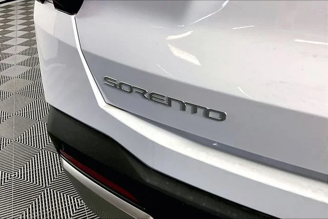New 2026 White Kia S image 9