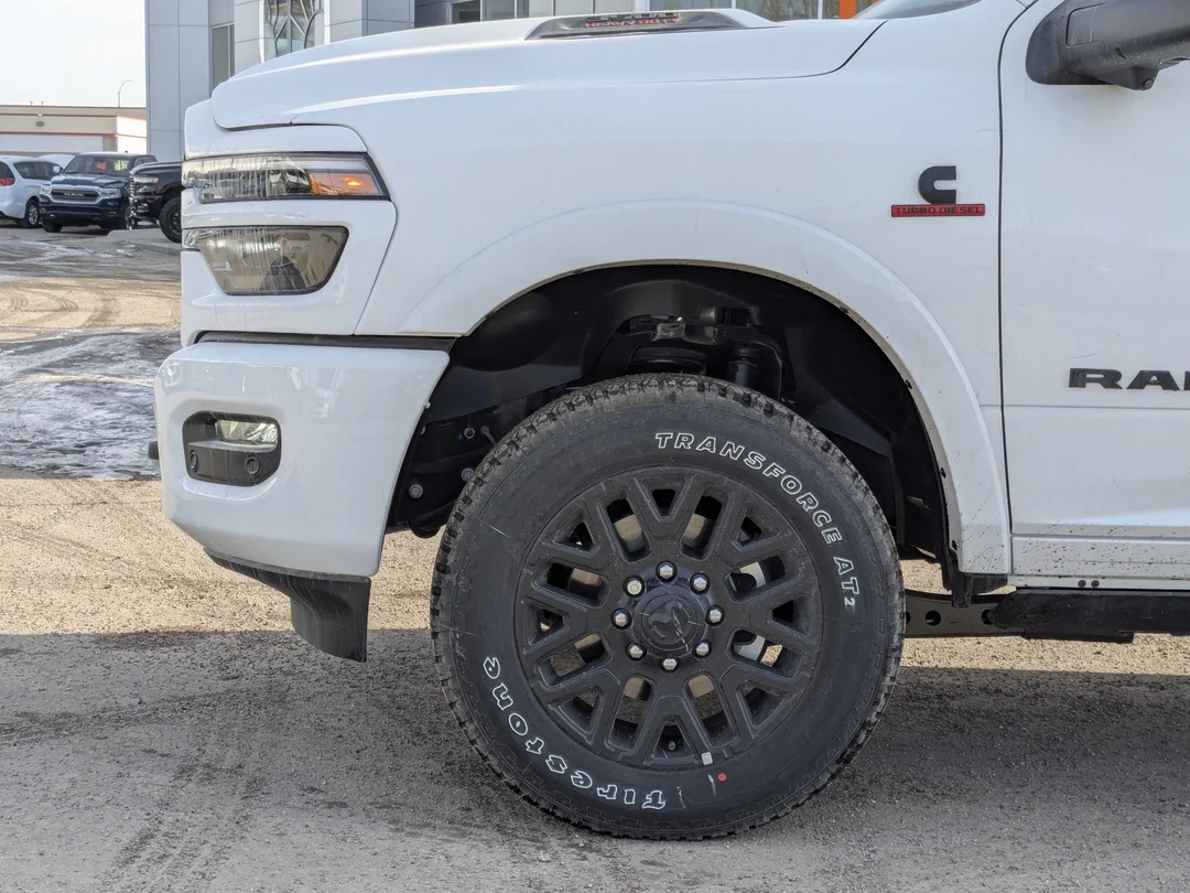 New 2026 White RAM Limited - - 4x4 - Cummins Diesel - Night Edition - Level 1 & Tow Grp & More! image 9