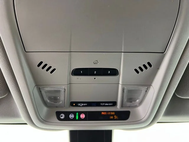 Used 2024  GMC AT4 image 24