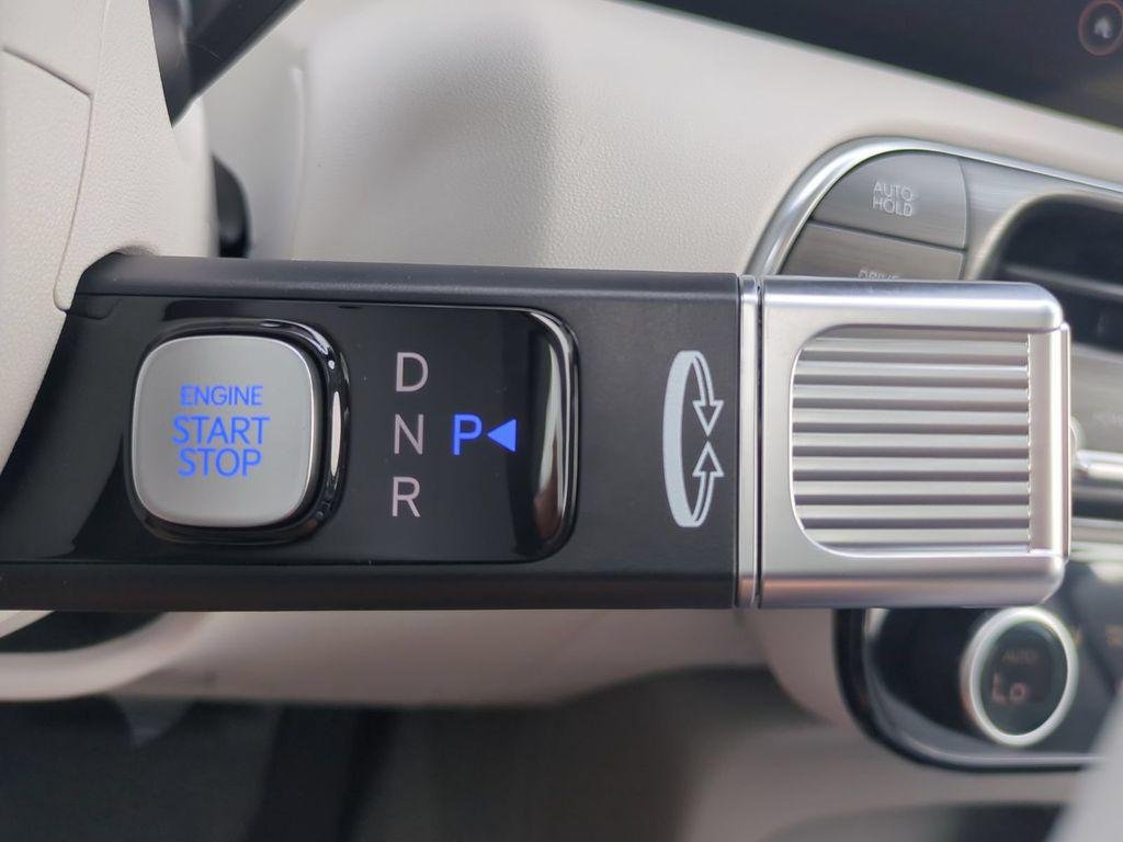 New 2026 Black Hyundai Blue SEL 7P image 22