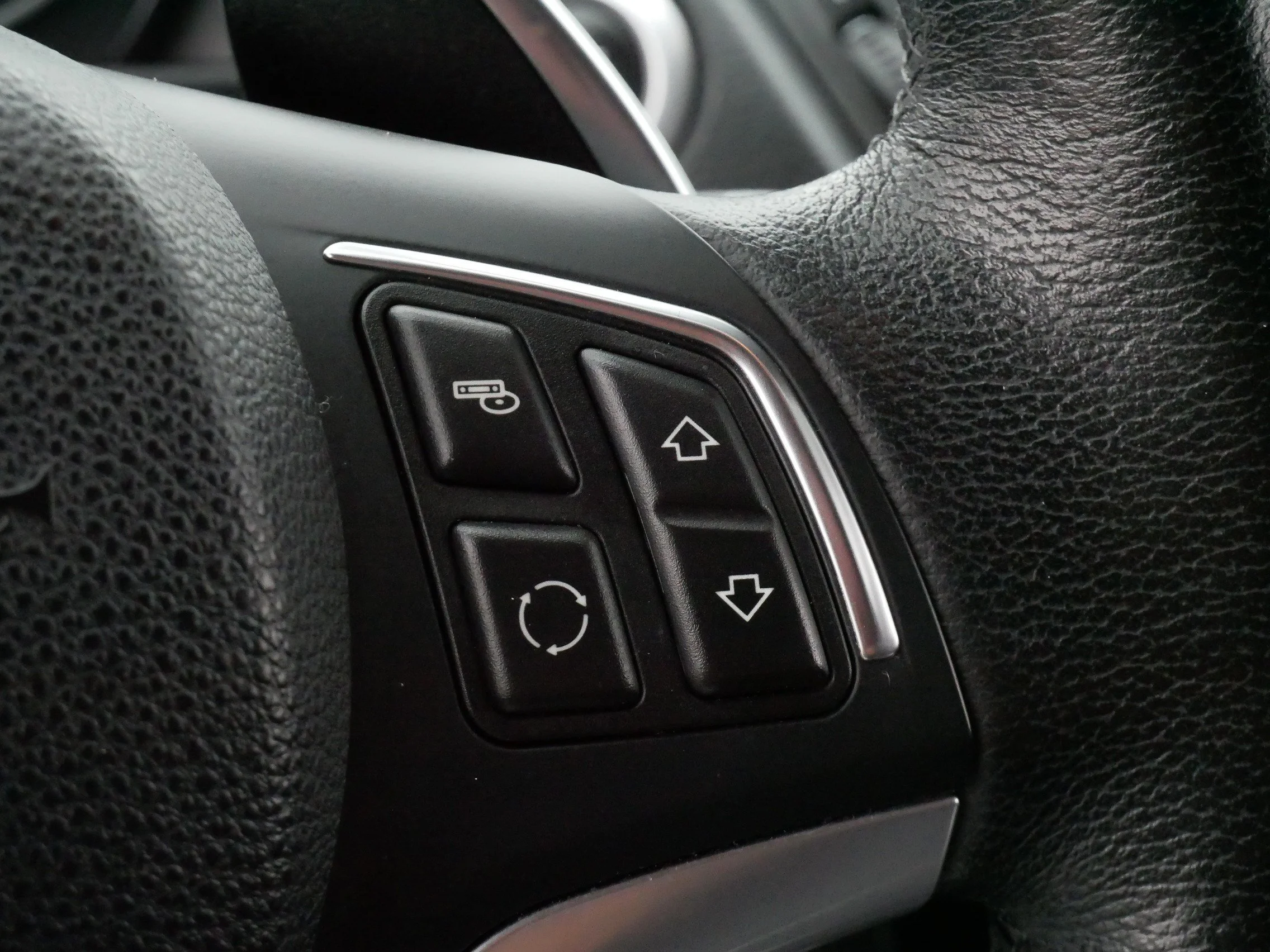 Used 2014 Gray BMW xDrive28i image 26