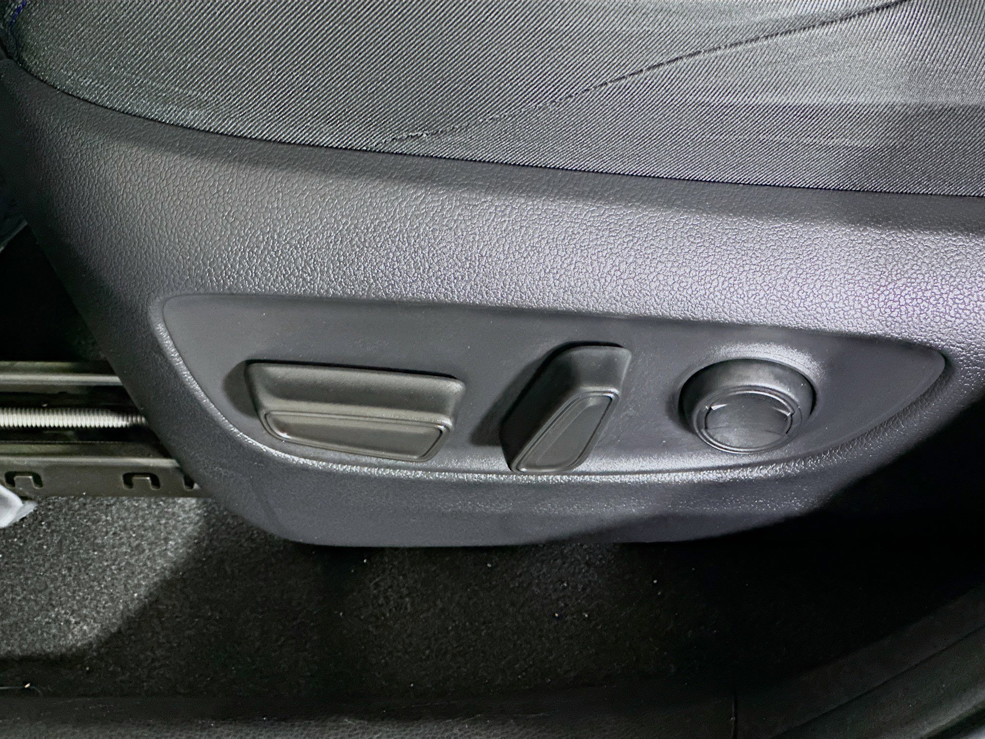Used 2025 Magnetic Gray Metallic Toyota Hybrid SE image 13