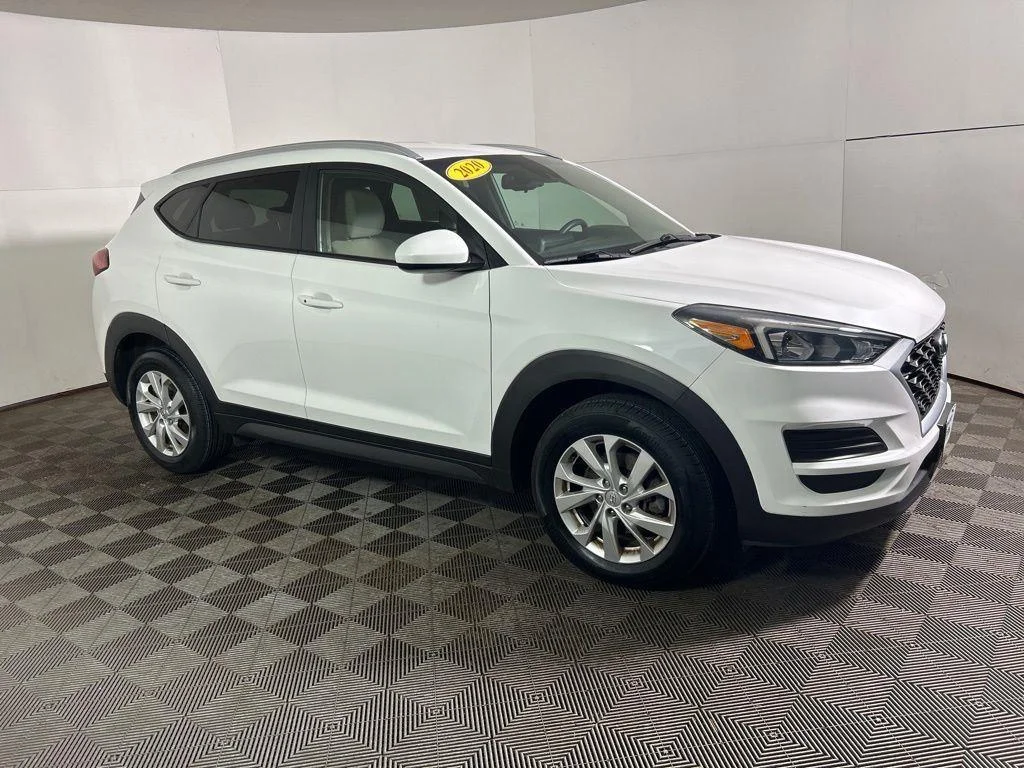 Used 2020 Cream White Hyundai Value image 5