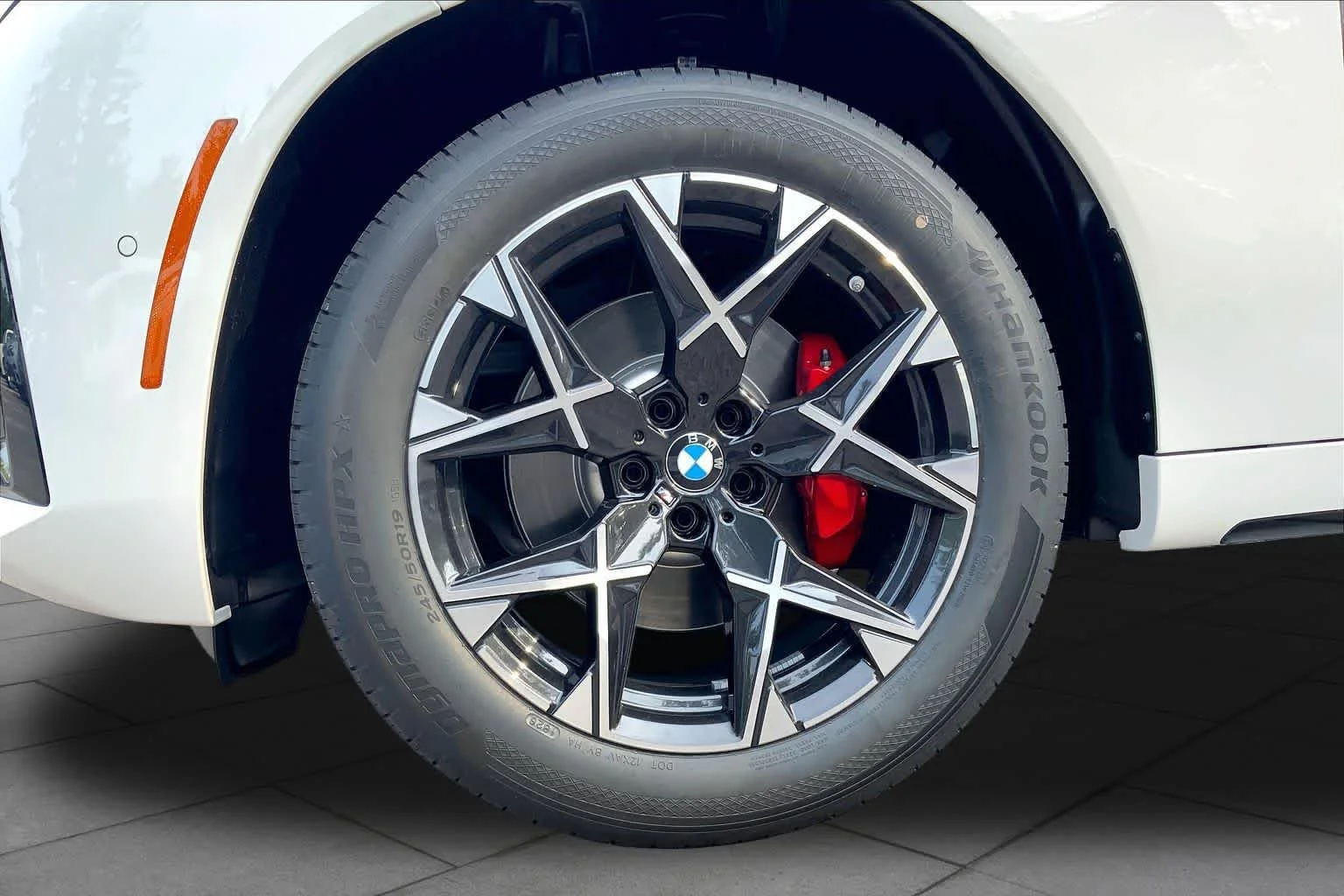 New 2026 Alpine White BMW 30 xDrive image 11