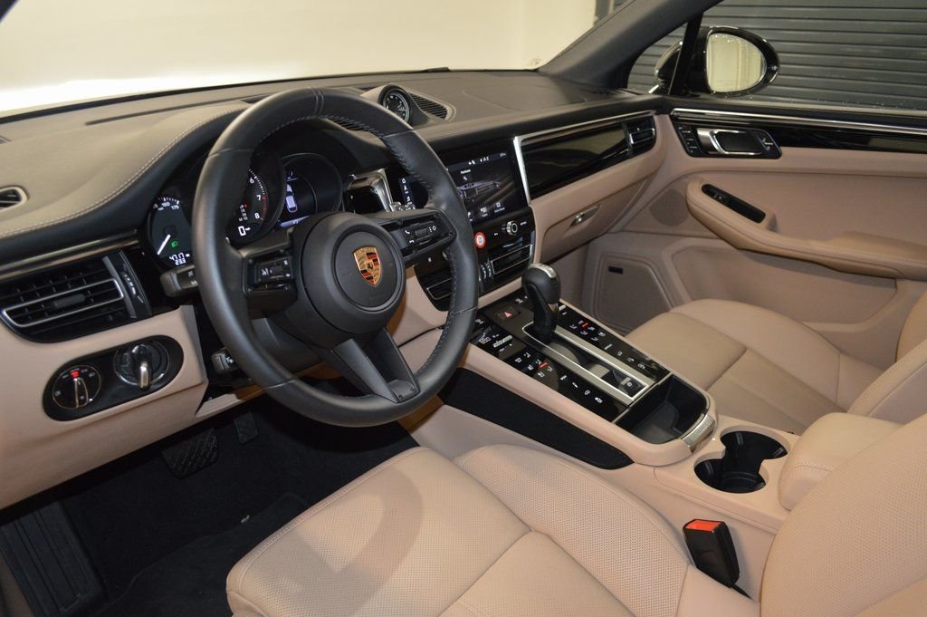 Used 2025 Black Porsche  image 4