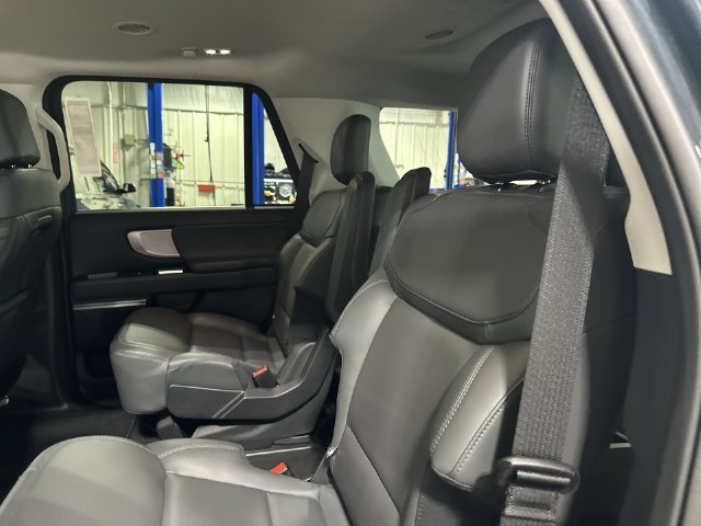 New 2026 Stone Blue Metallic Ford Active image 30