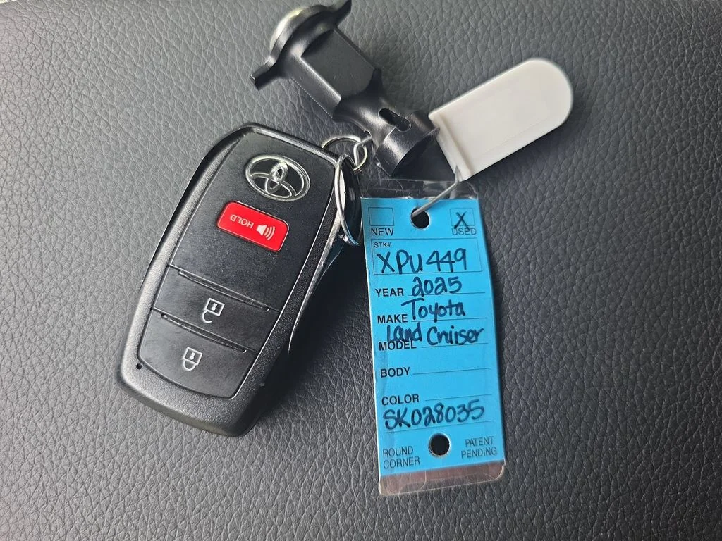 Certified Used 2025  Toyota 1958 image 37