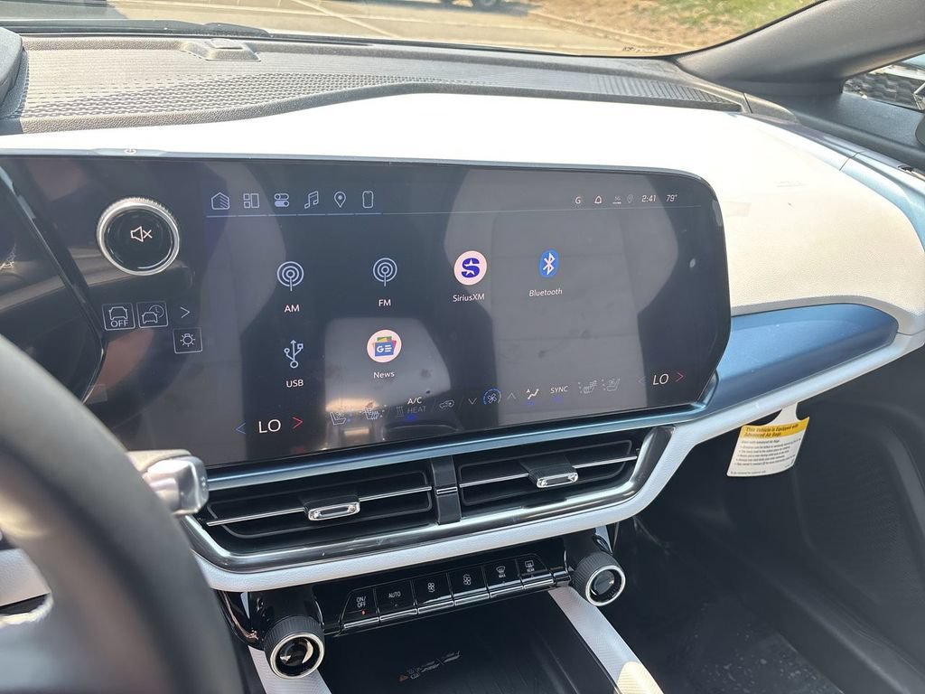 2026 Chevrolet Equinox EV 2LT - Photo 14
