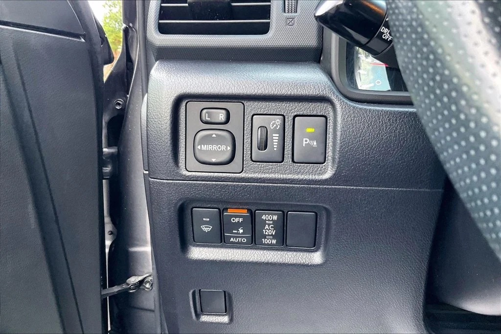 Used 2018 Gray Toyota Limited image 37