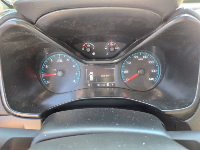 Used 2022 White Chevrolet LT image 33