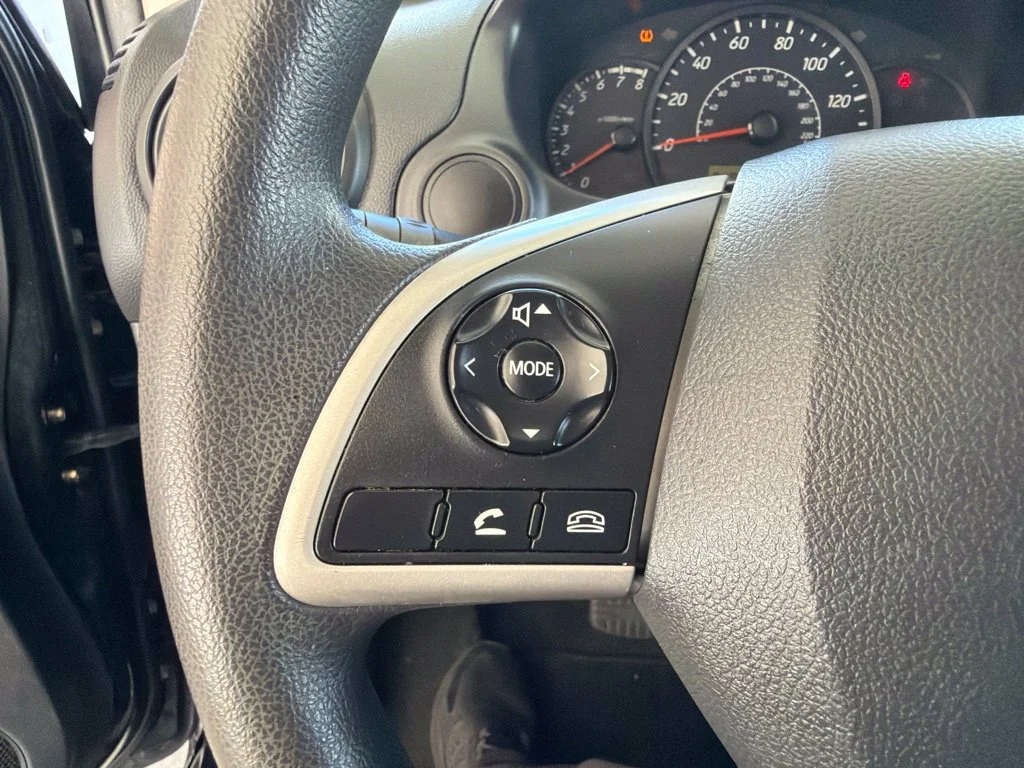 Used 2018 Black Mitsubishi ES image 36