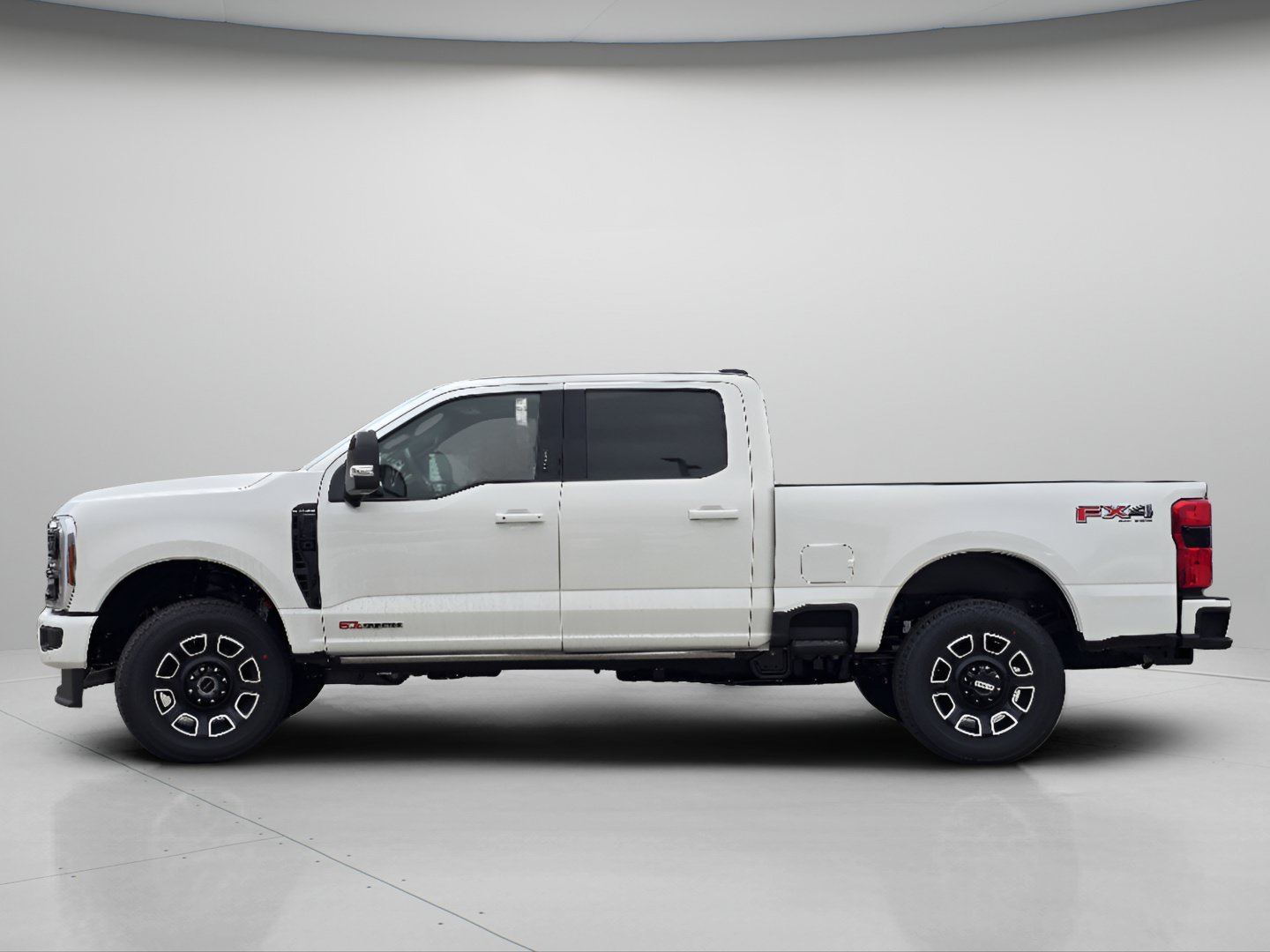 New 2026 Star White Metallic Tri-Coat Ford Platinum image 25