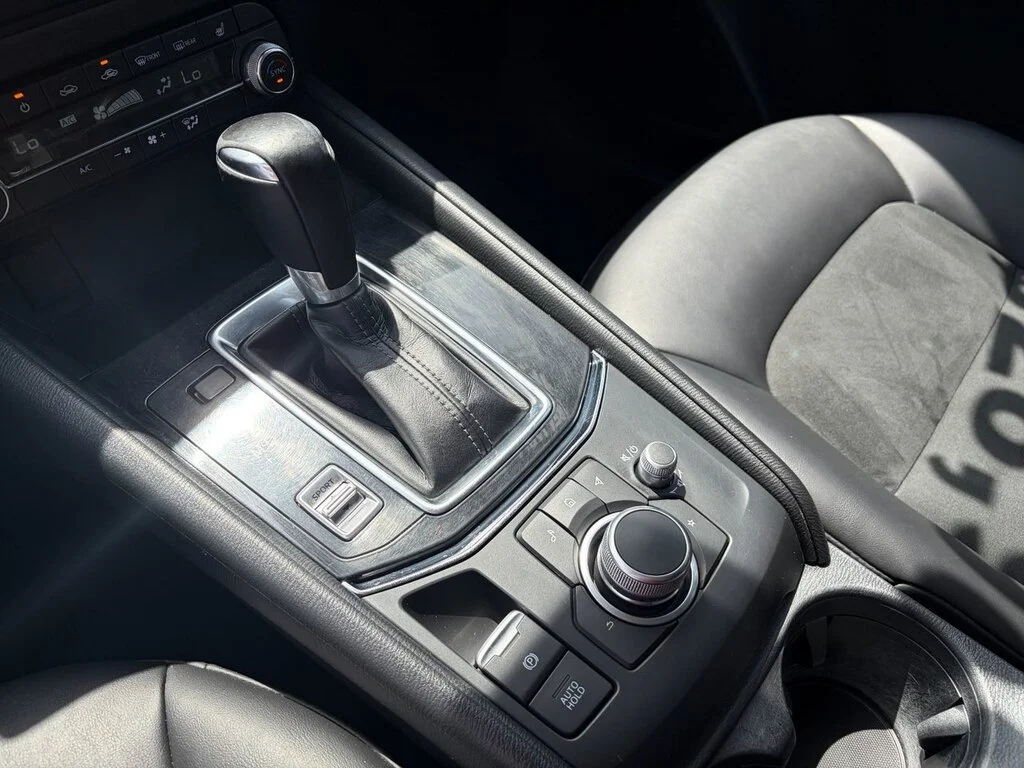 Used 2022  Mazda GS AWD at image 25