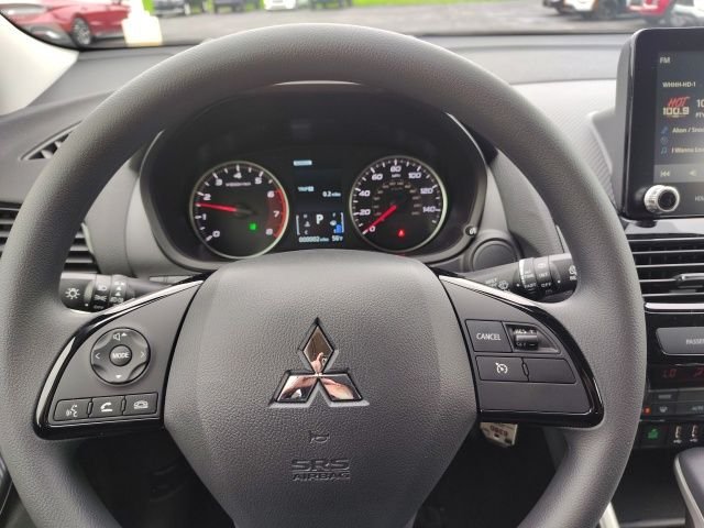 New 2026 Gray Mitsubishi ES image 16