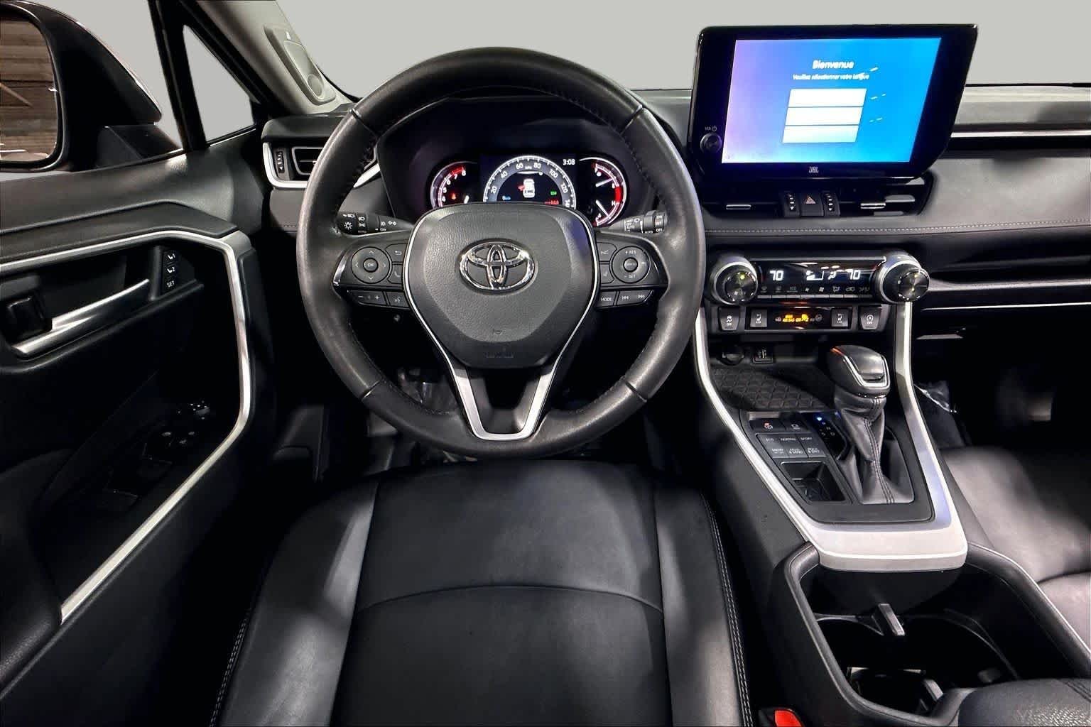 Used 2024 Magnetic Gray Metallic Toyota XLE Premium image 6