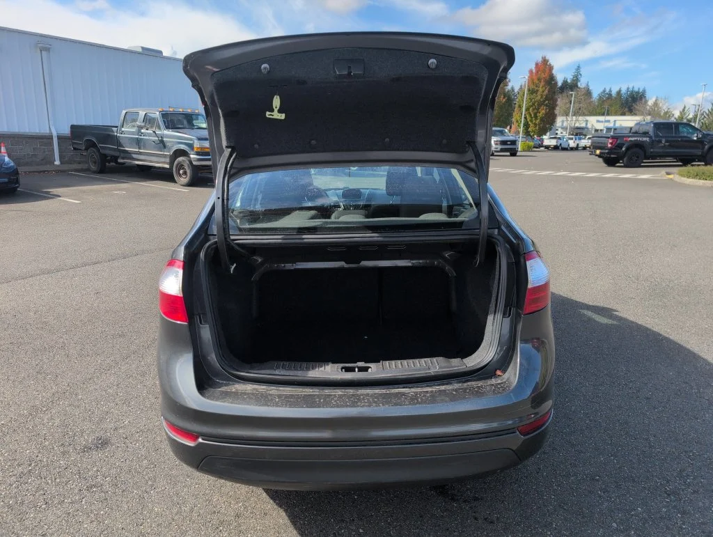 Certified Used 2019 Gray Ford SE image 31