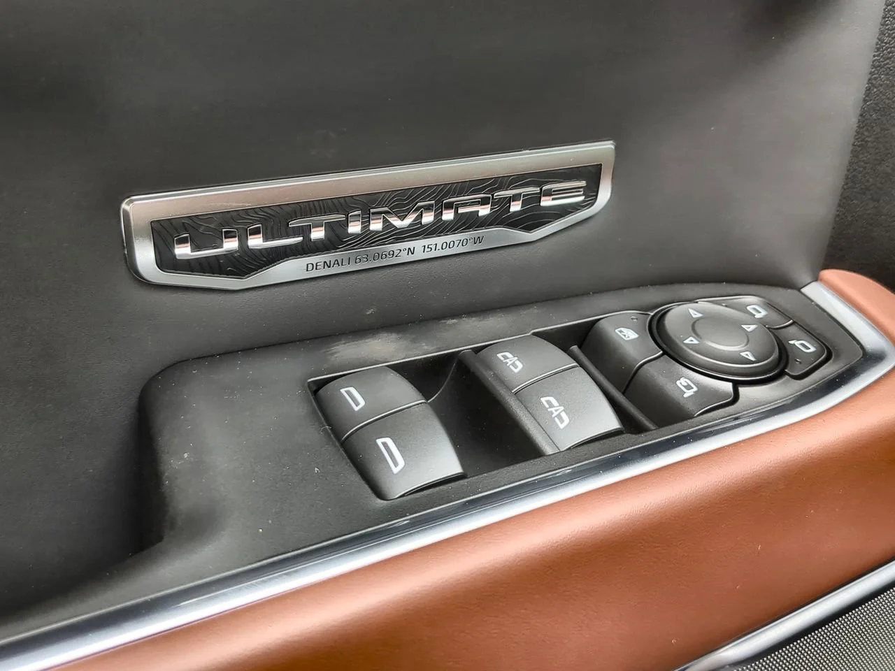 New 2026 Sterling Metallic GMC Denali Ultimate image 24