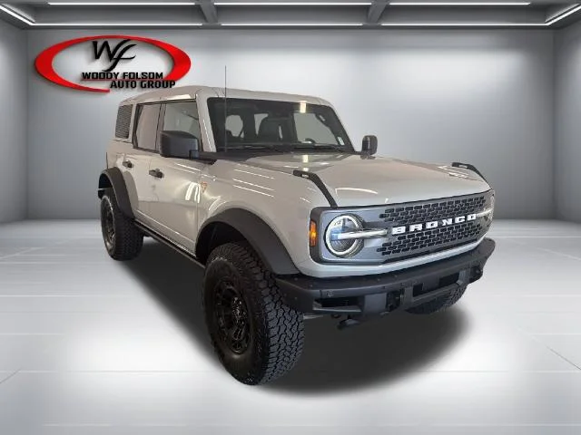 New 2026 Avalanche Gray Ford Badlands® image 22