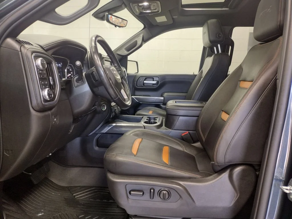Used 2021 Blue GMC AT4 image 31