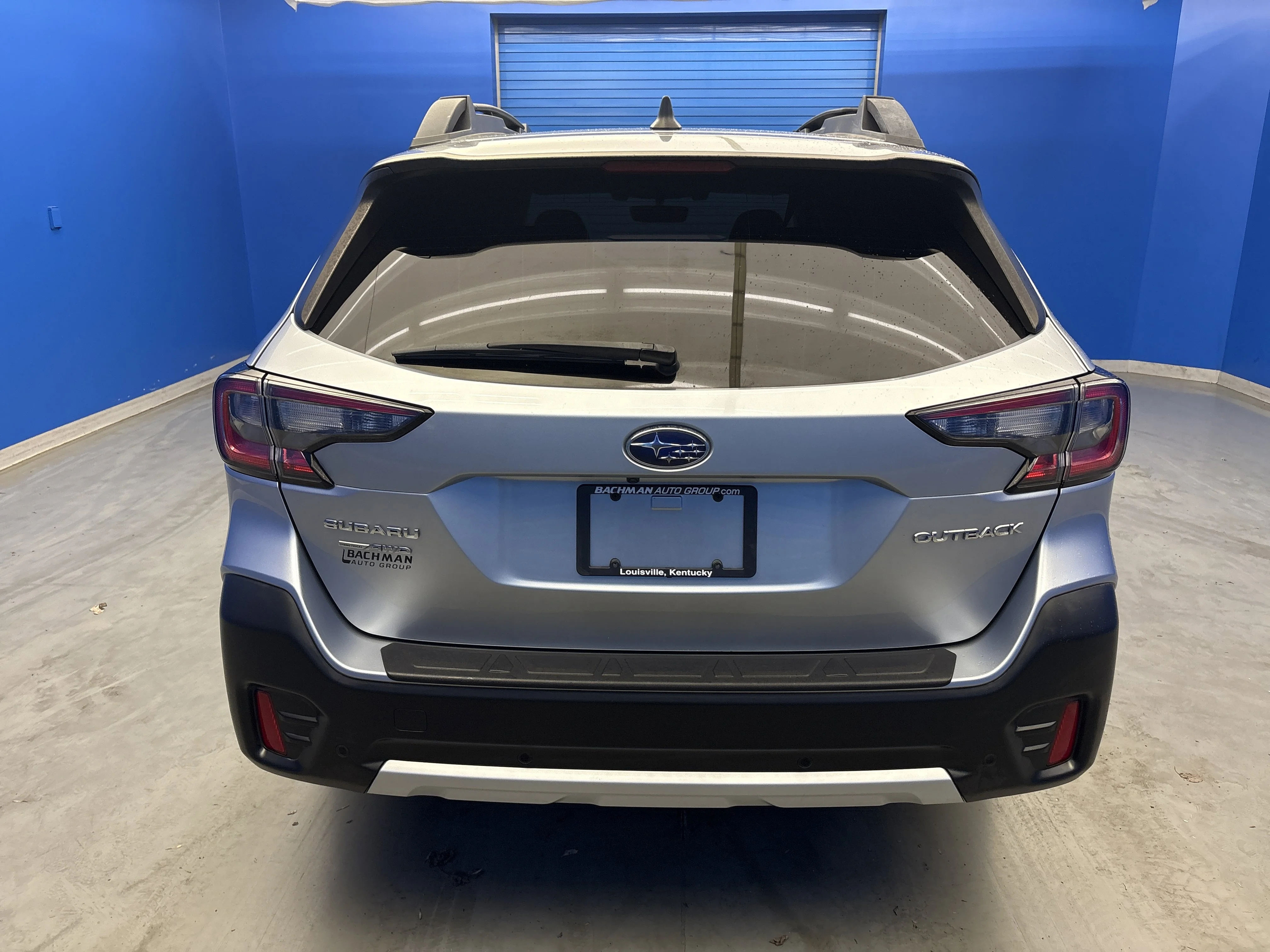 Used 2020 Ice Silver Metallic Subaru Limited image 6
