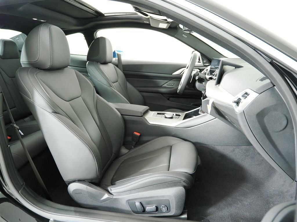 Used 2026 Black Sapphire Metallic BMW 430i xDrive image 22
