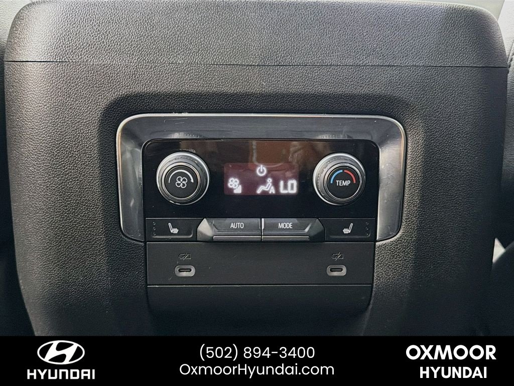Used 2023 Black Chevrolet Z71 image 26