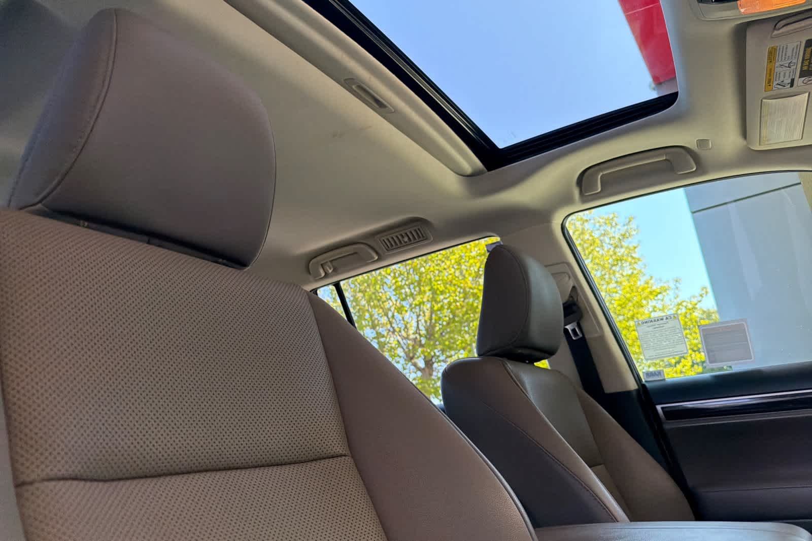 Used 2020 Nightfall Mica Lexus Premium image 18