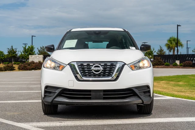 2020 Nissan Kicks S