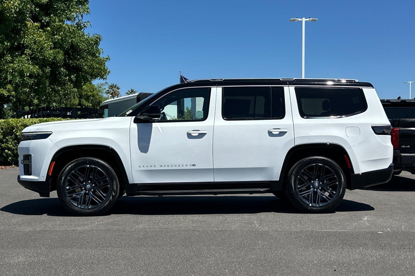 New 2026 Bright White Clearcoat Jeep 85th Anniversary image 7