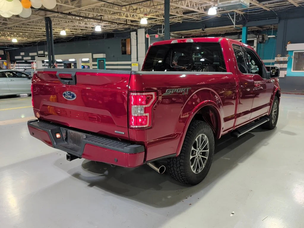 Used 2018 Ruby Red Metallic Ford XLT image 9