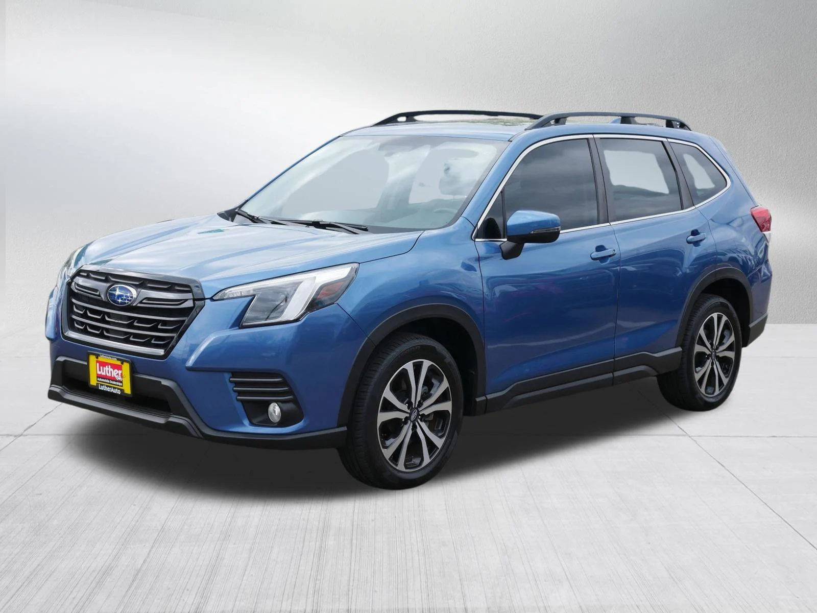 Used 2023 Horizon Blue Pearl Subaru Limited image 3