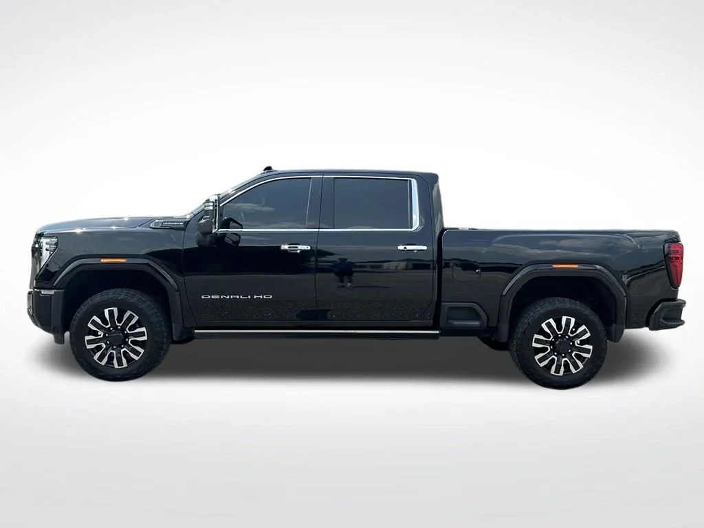 Used 2024 Black GMC Denali Ultimate image 3