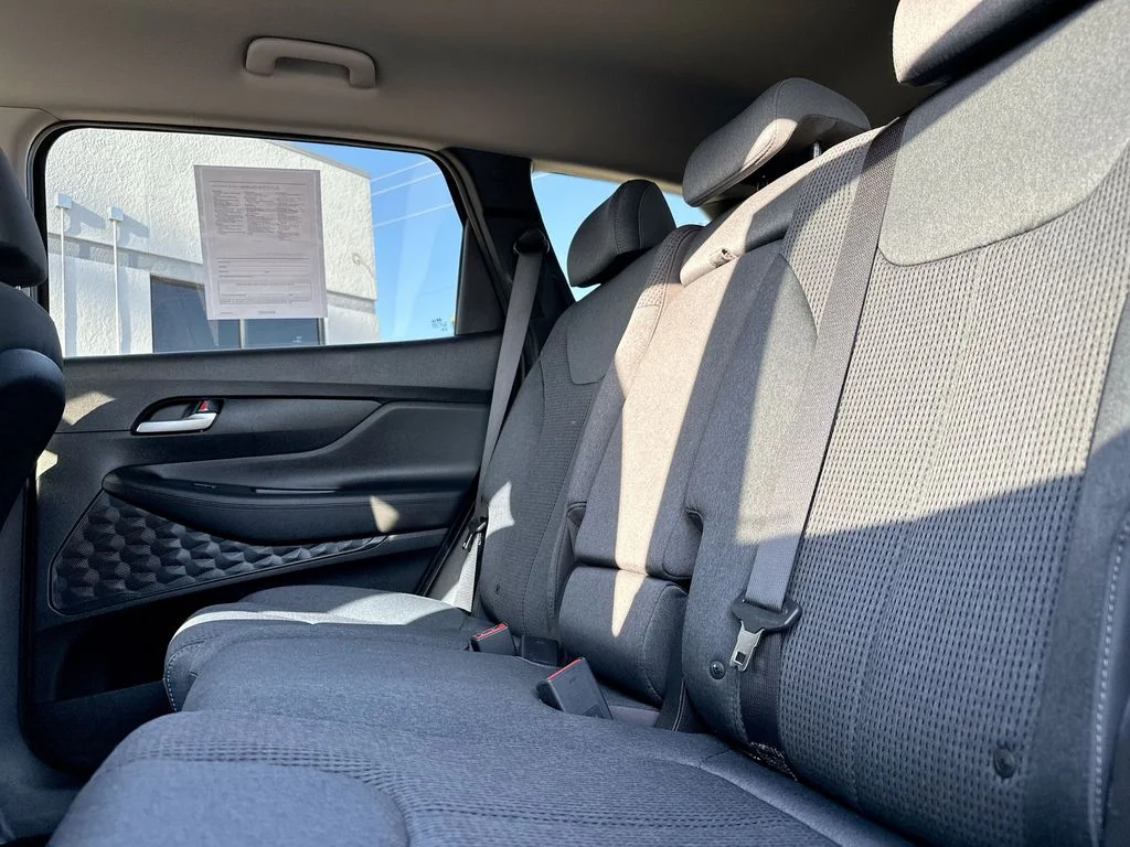 Used 2020 Brown Hyundai SE image 12