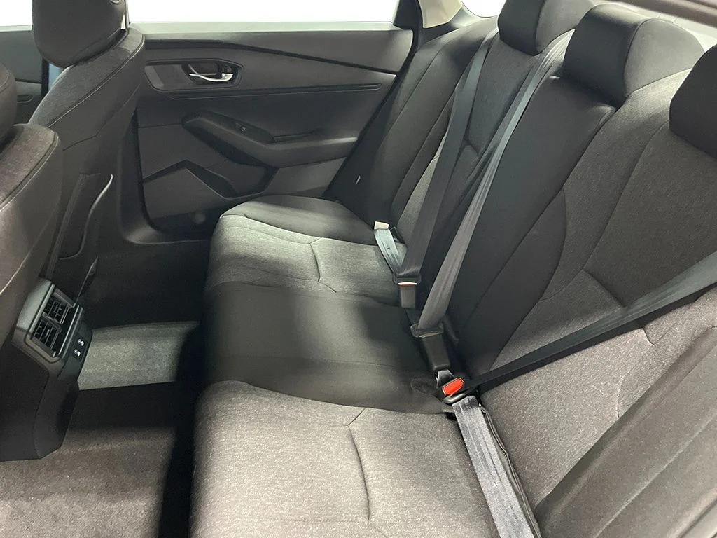 New 2026 Platinum White Pearl Honda LX image 20