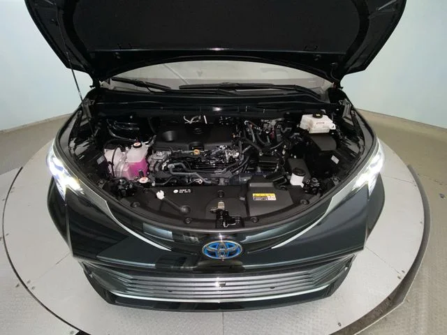 Used 2023 Black Toyota Platinum image 27
