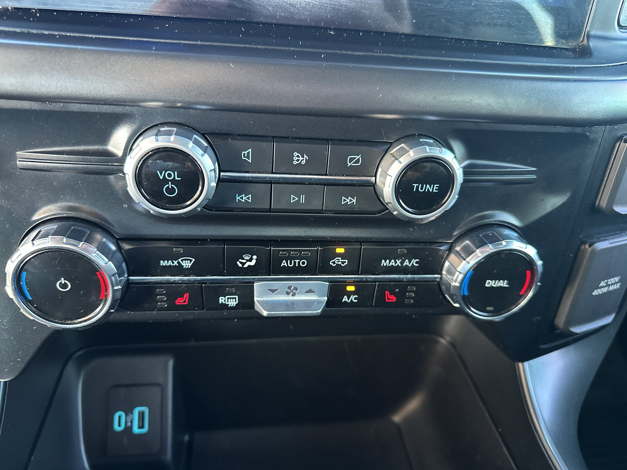 Used 2024 AVALANCHE Ford XLT image 26