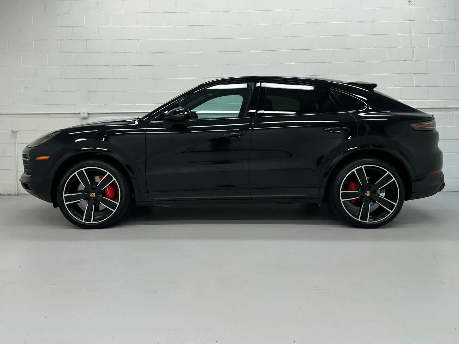 Used 2022 Black Porsche S Platinum Edition image 3