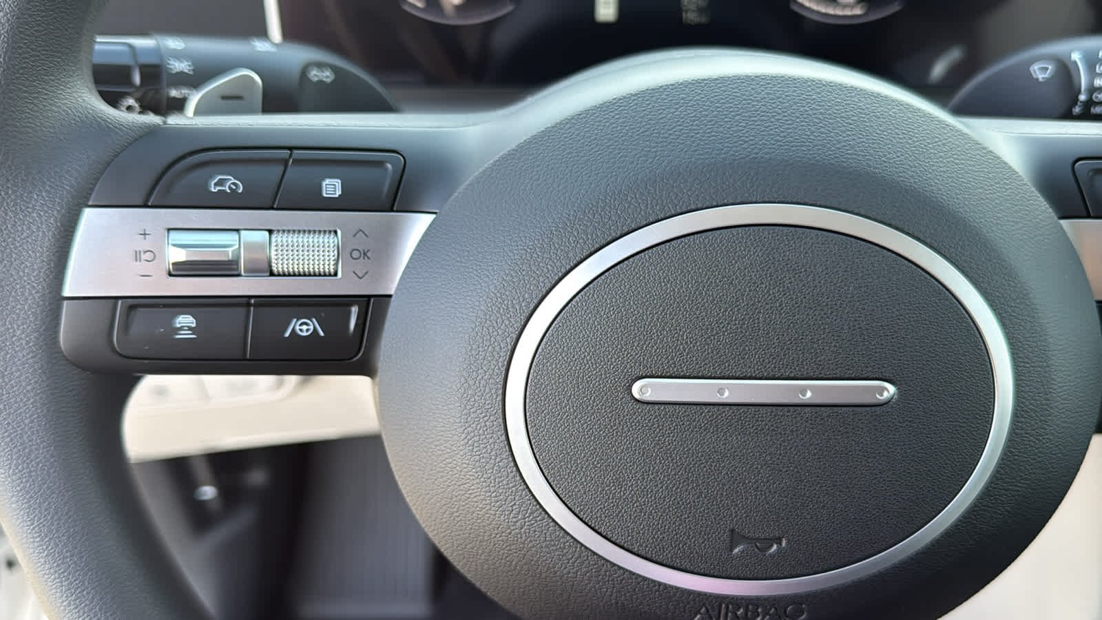 New 2026 Creamy White Pearl Hyundai SEL AWD image 19
